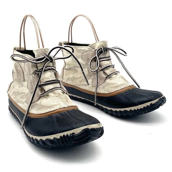 Sorel Out N About Canvas Boots Sea Salt Camo Lightweight Bootie Women’s Size 7 - Picture 1 of 16